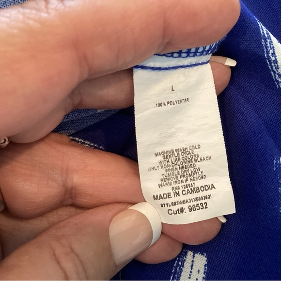 ava & grace 3/4 Bell Sleeve Flowy Peasant Top. On/off Shoulders - Picture 4 of 6